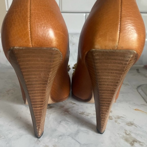 YSL Tan Heels - Picture 9 of 16